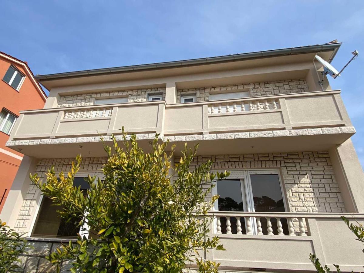 Apartman Branka Rab Town Exteriér fotografie